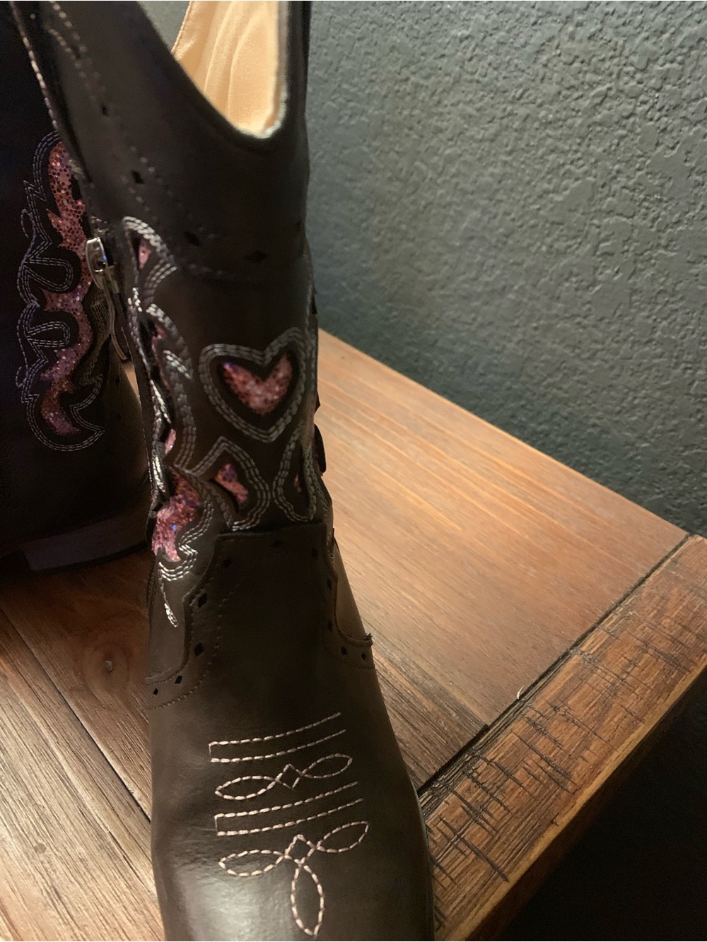 Brown Western Cowgirl Boots with Pink Embroidery - Picture 3 of 7